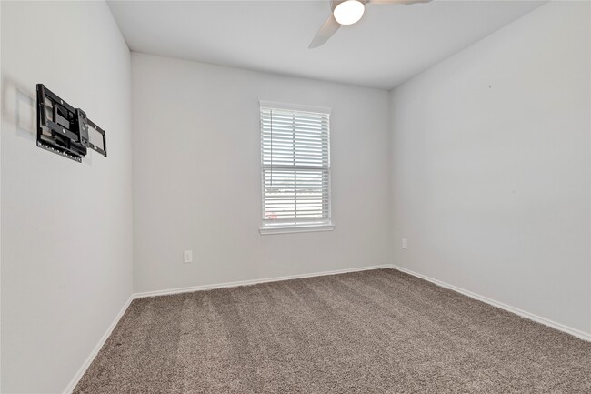 Photo - 16891 Pink Wintergreen Dr
