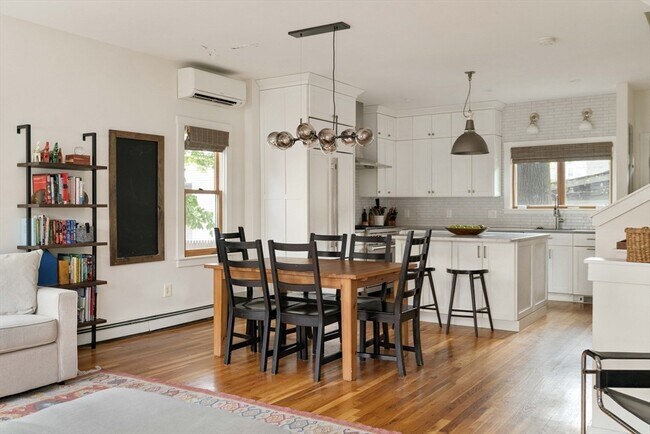 Photo - 154 Allston St
