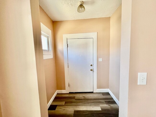 Photo - 719 W Jefferson St Unit A