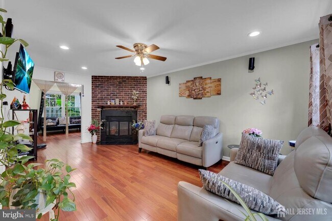 Photo - 5 Pond View Dr