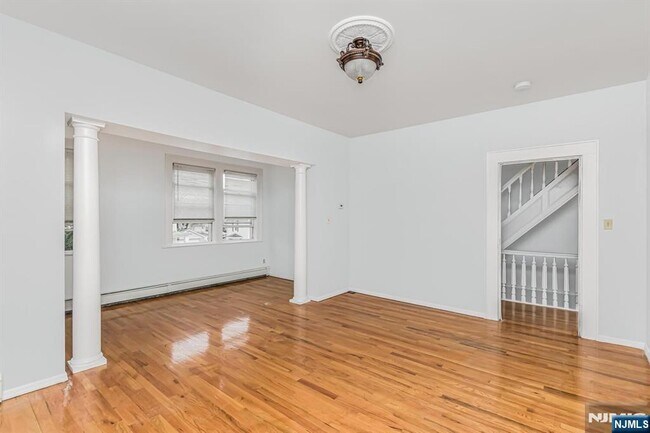 Photo - 57 Clinton Pl