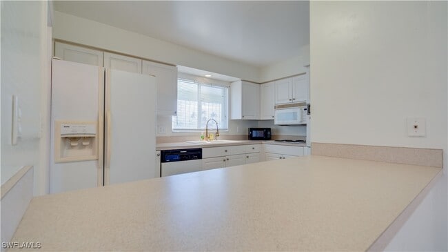 Building Photo - 4228 SE 19th Ave Rental