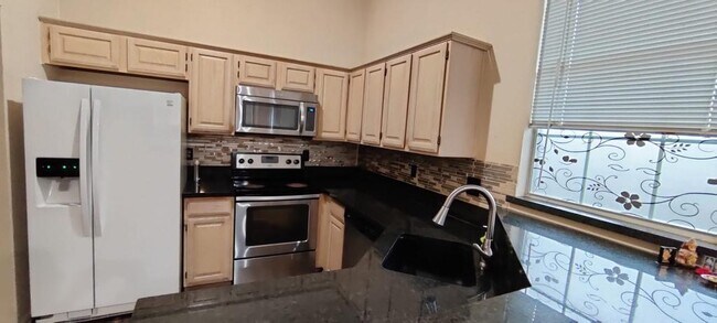 Photo - 700 Fallen Leaf Ct