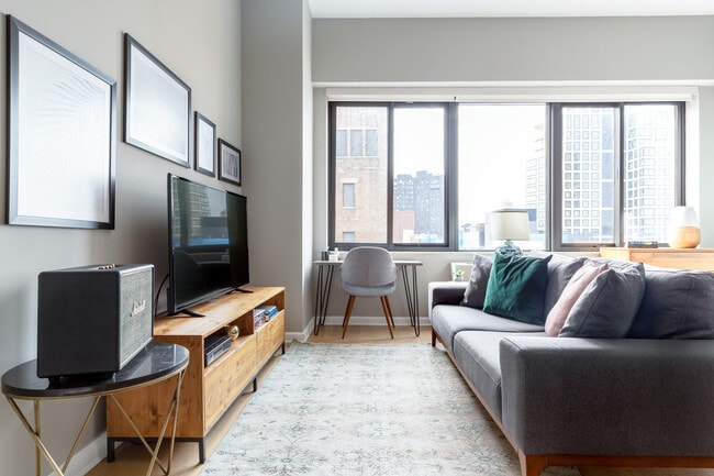 Photo - 535 W 23rd St Unidad SI FL6-ID2045