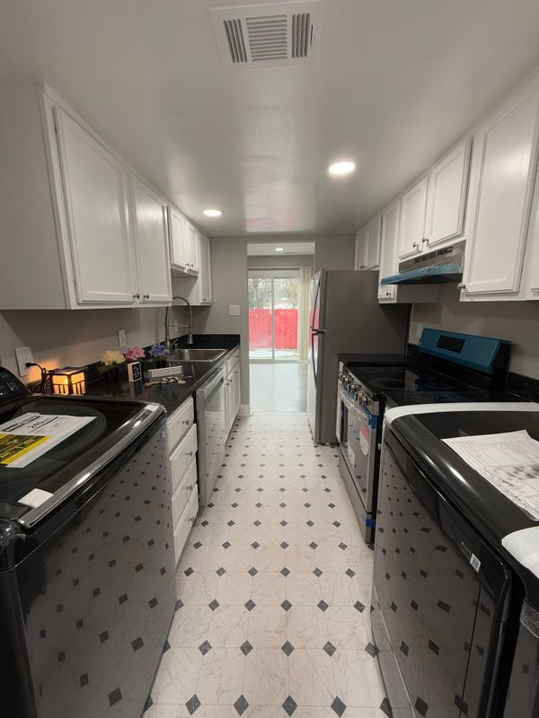 Photo - 2819 Banks Ct