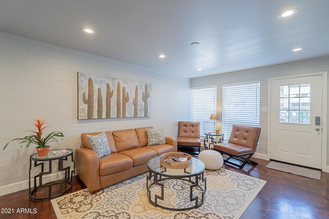 Building Photo - 7321 E Northland Dr Unit 9