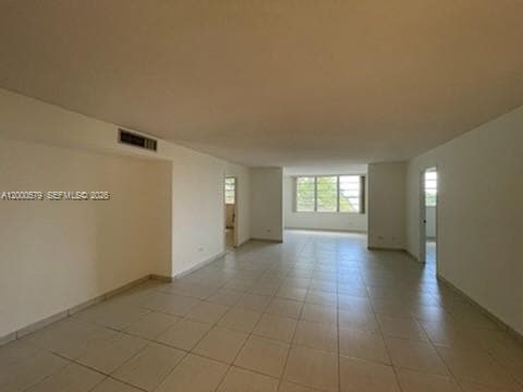 Photo - 441 NE 195th St Unit 406