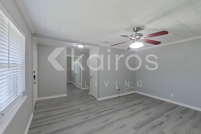 Photo - 111 Evelyn St