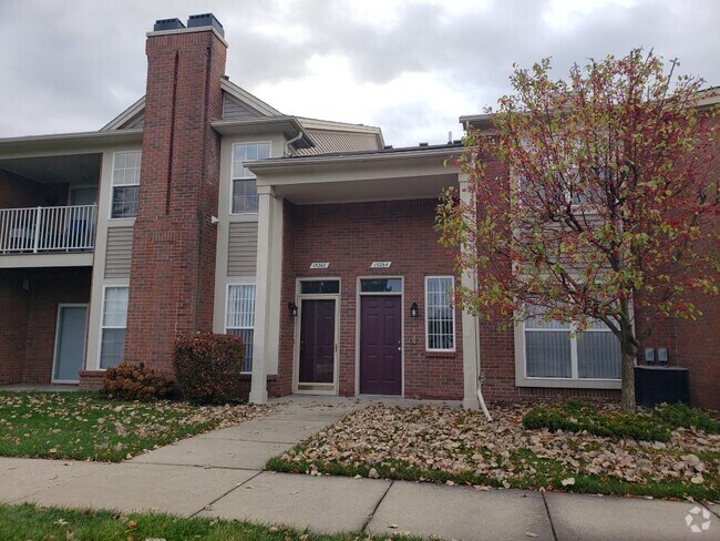 Building Photo - 15268 Yale Dr Rental