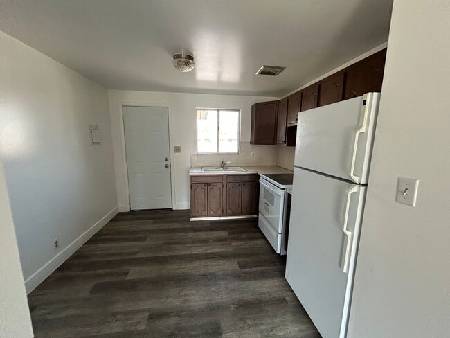 Photo - SIGNING BONUS AVAILABLE UP TO $800!! 2 Bed... Unit 1436