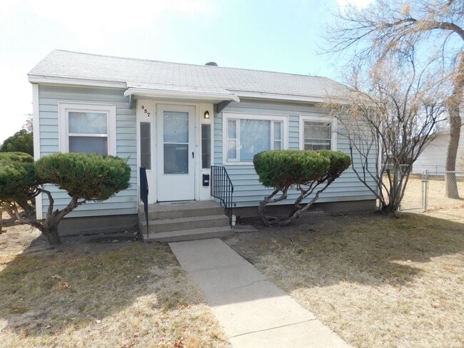 Building Photo - Close to CMU