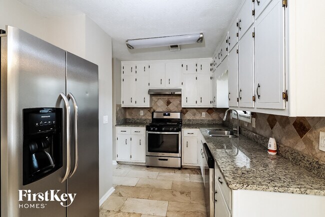 Photo - 2592 Chippewa Ct NW