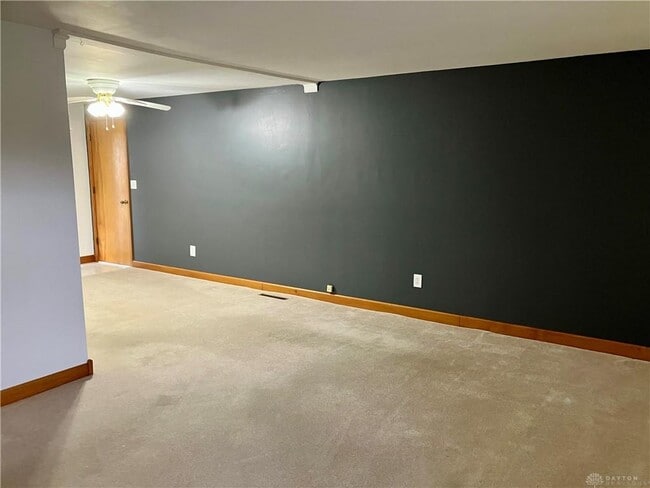 Photo - 6529 Harshmanville Rd