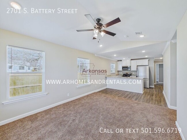 Photo - 2701 S Battery St