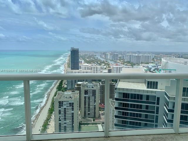 Building Photo - 1830 S Ocean Dr Unit 4904
