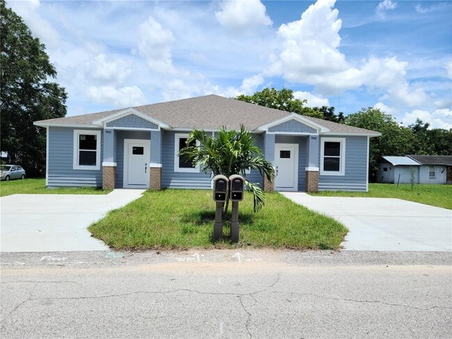 Building Photo - 950 Baker Ave Rental