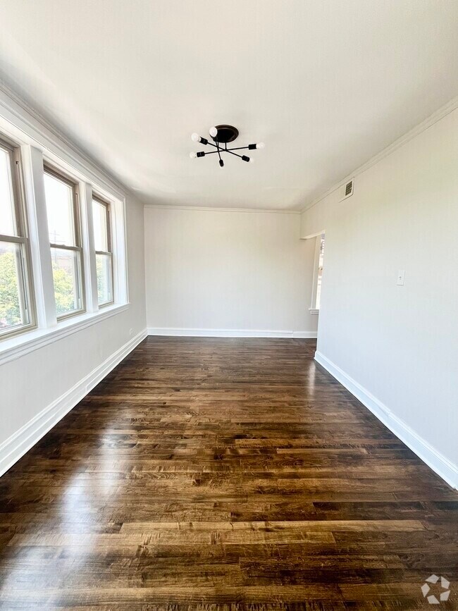 Building Photo - 1626 N California Ave Unit 3 Rental