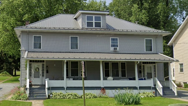 Building Photo - 206 Roxbury Rd Rental