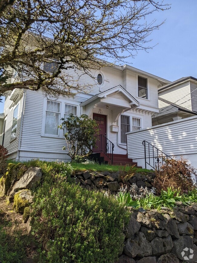 Building Photo - 731 34th Ave Rental