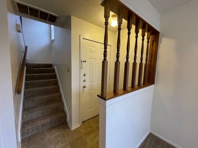 Photo - 1218 Royal Crest Dr