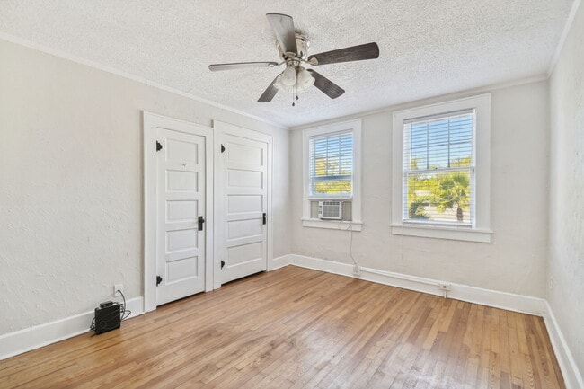 Photo - San Rafael Apartments