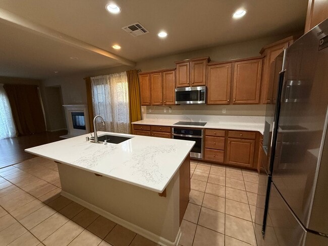 Photo - 3819 Kaweah St