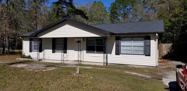 Building Photo - 650 Fleming Rd Rental