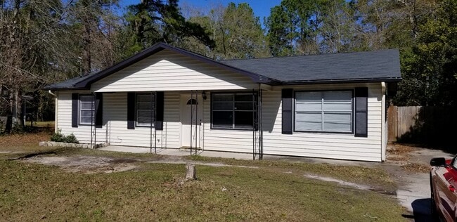 Photo - 650 Fleming Rd House