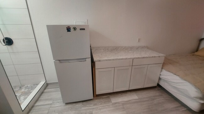 Photo - 1812 N 68th Dr Unidad 1