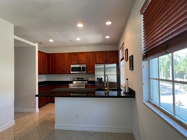 Photo - 1833 NW 12th St