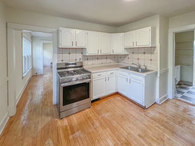 Photo - 1218 Bluff Ave