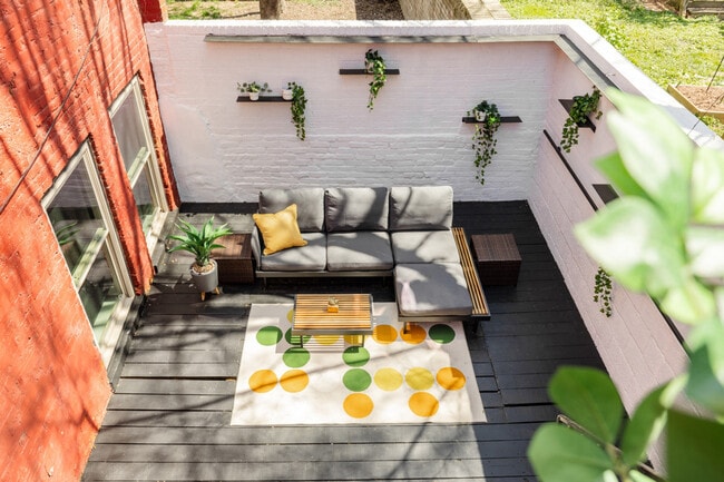 Photo - 1304 Broadway Unit ID1056130P