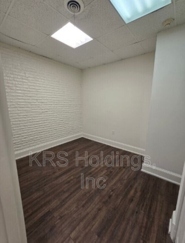 Photo - 908 W Broad St