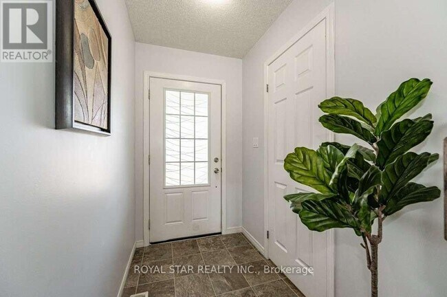 Photo - 7 Upper Mercer St