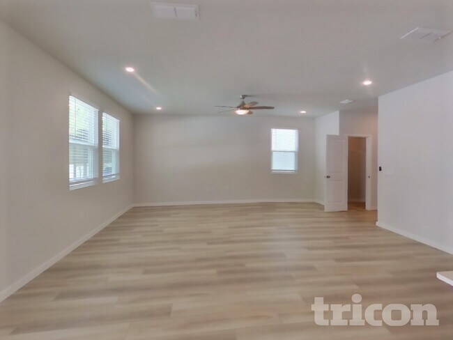 Photo - 14934 Macadamia Ln