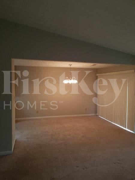 Photo - 3396 Deshong Dr SW