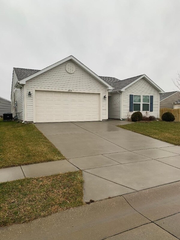 Photo - 3209 Fleming Dr