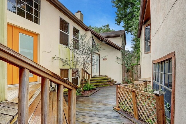 Photo - 4320 Hazard St