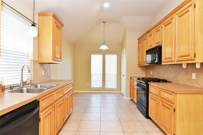 Photo - 1827 Vander Wilt Ln