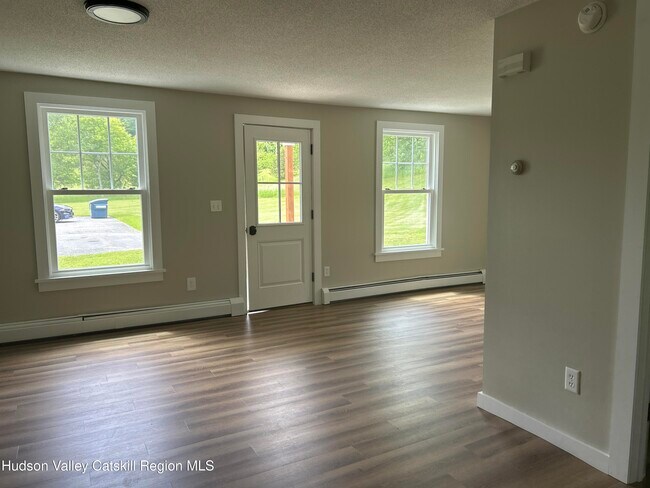 173 S Amenia Rd