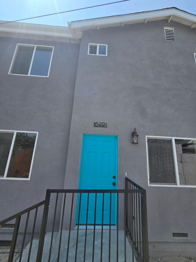 Building Photo - 1647 E 53rd St Rental