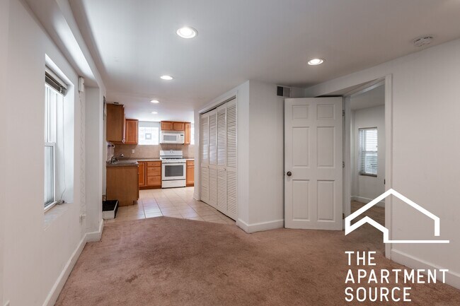 Photo - 1819 W Cortland St Unit CH1