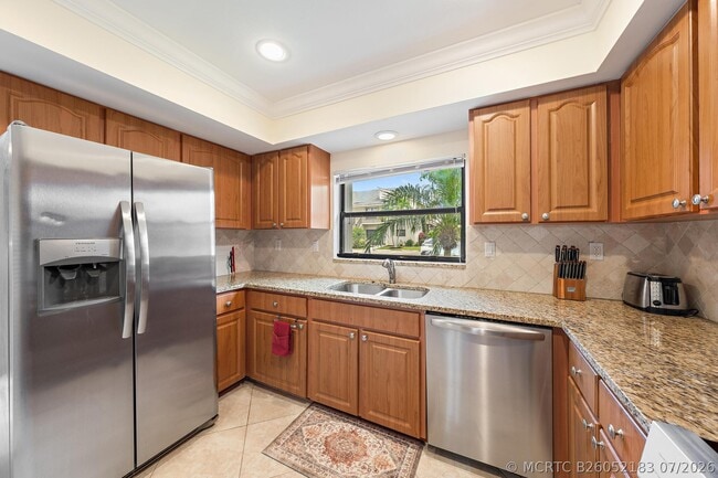 Photo - 803 Clubhouse Cir