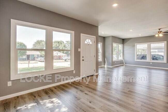 Photo - 1117 E Cantey St