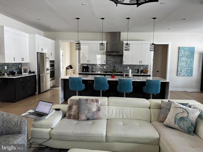 Photo - 125 Maggie Ln