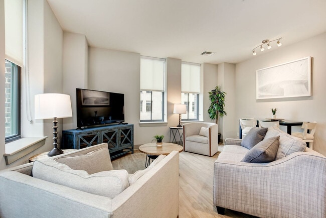 Photo - 10 Light St Unit ID1024636P