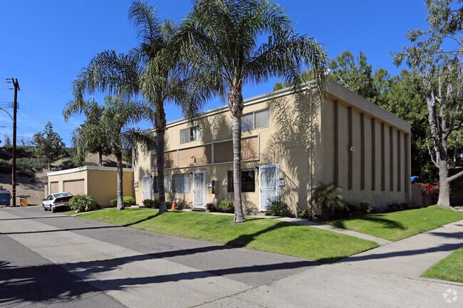 Photo - Palm Tree Gardens Apartments