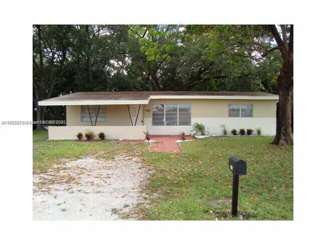 Building Photo - 3001 SW 64th Ave Rental