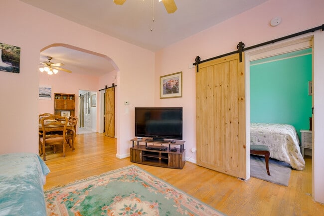 Photo - 1810 N Albany Ave Unit ID1306608P