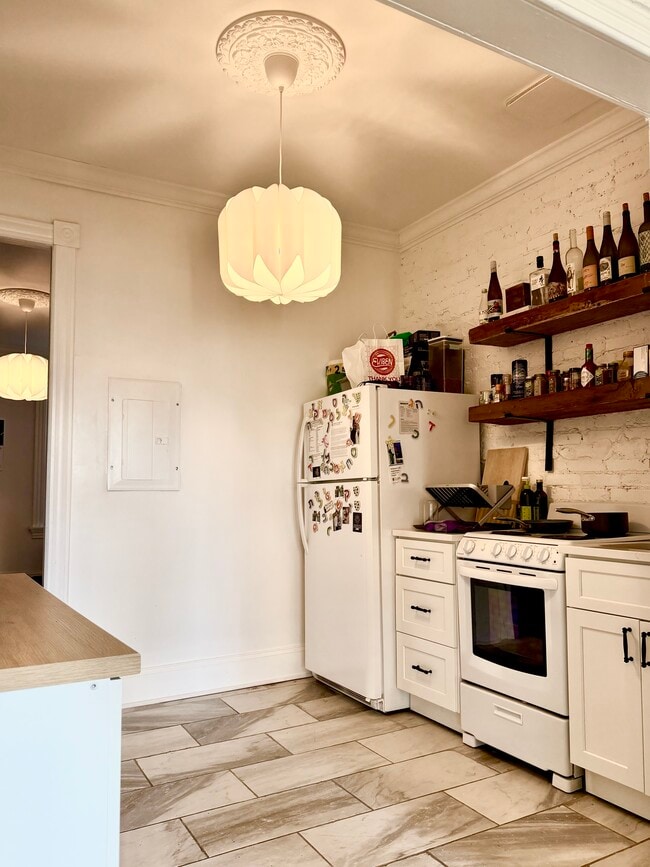 Photo - 2700 Saint Paul St Unit 3